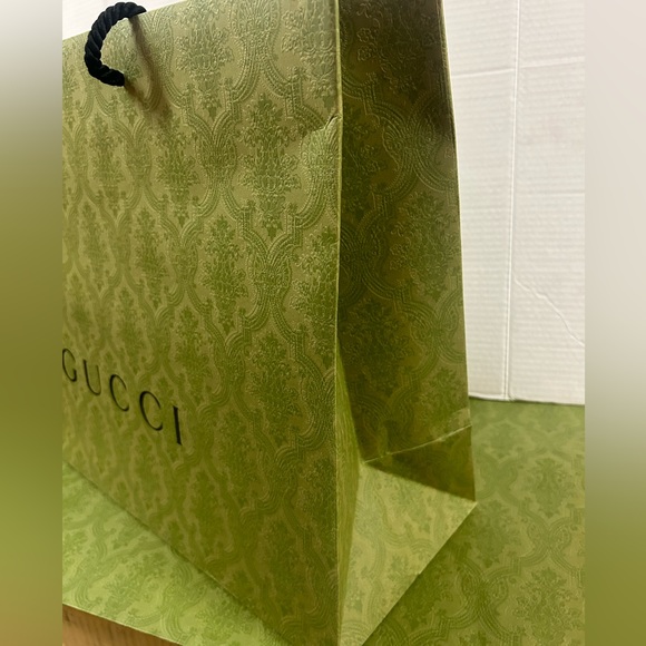 2 Gucci Shopping Bags - Picture 2 of 11